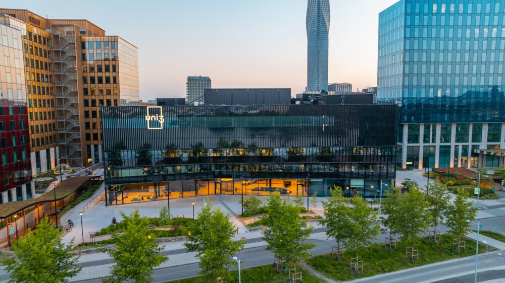Uni3 campus med Geely Design Center i mitten